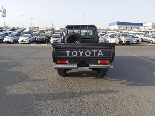 2014 Toyota Land Cruiser p/up