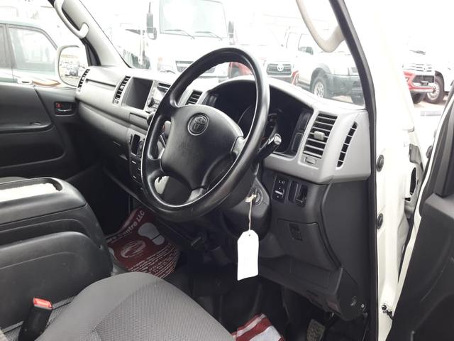 2013 Toyota Hiace