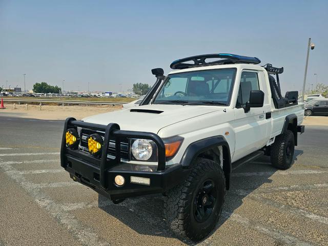 2010 Toyota Land Cruiser p/up