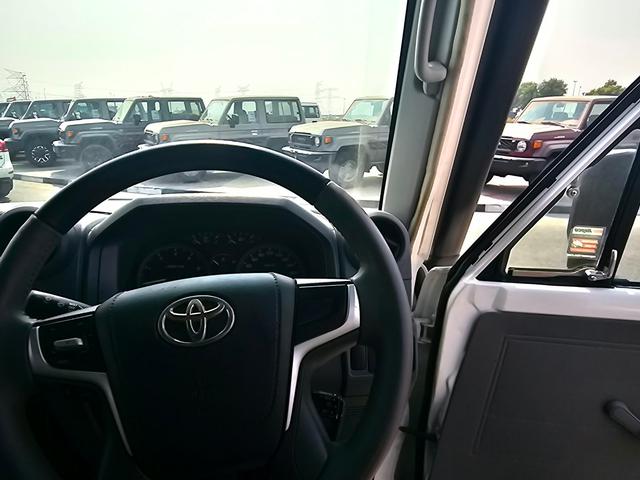 2010 Toyota Land Cruiser p/up