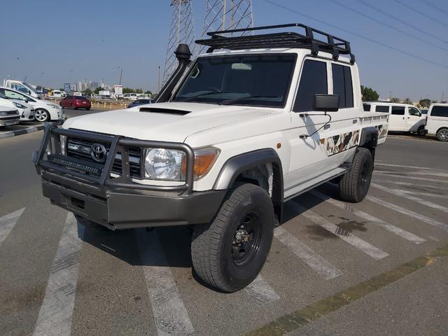 2014 Toyota LAND CRUISER DOUBLE CAB