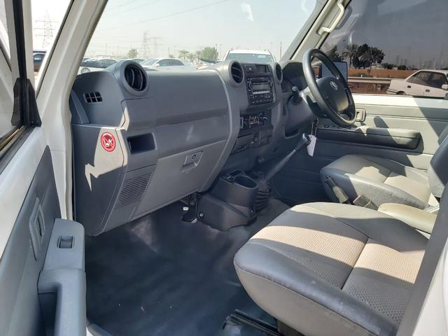 2014 Toyota LAND CRUISER DOUBLE CAB