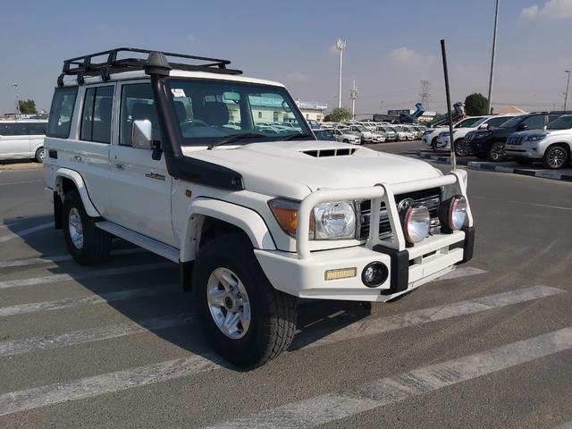 2018 Toyota Land Cruiser