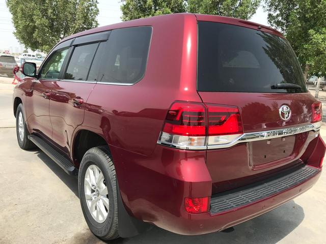 2018 Toyota Land Cruiser