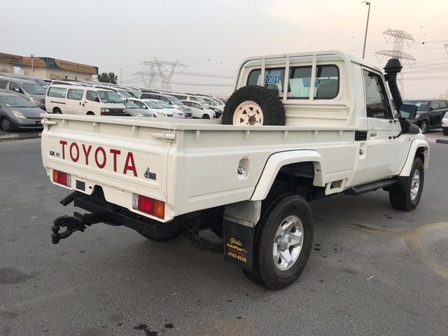 2013 Toyota Land Cruiser