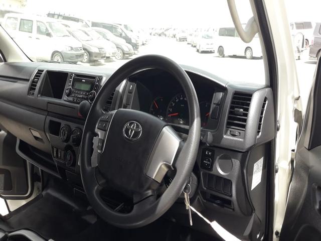 2016 Toyota Hiace SBV