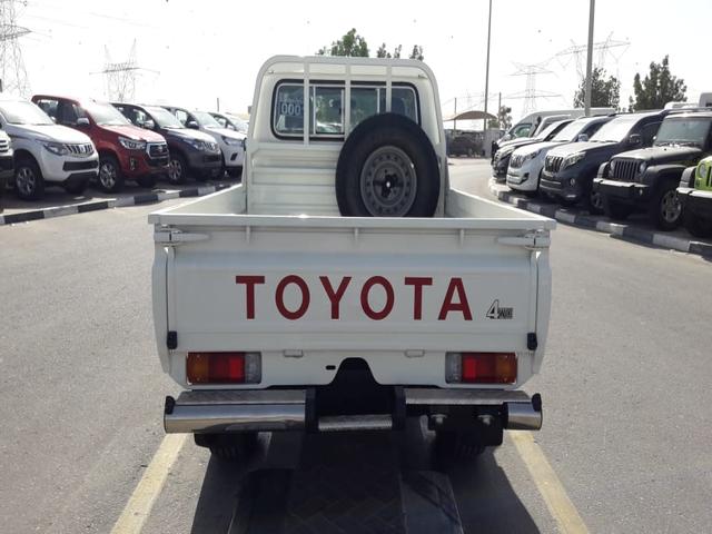 2016 Toyota Land Cruiser