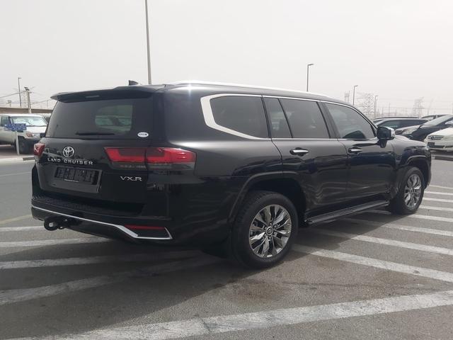 2023 Toyota LAND CRUISER VXR