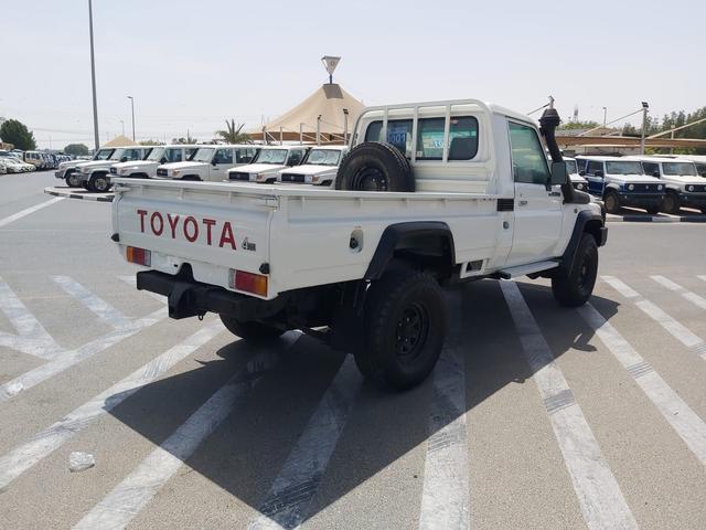 2015 Toyota Land Cruiser p/up