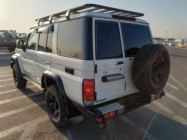 2015 Toyota LAND CRUISER 5D HARDTOP