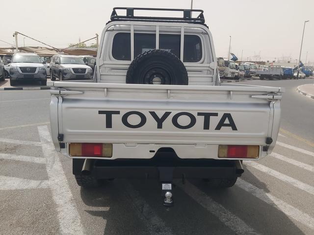 2018 Toyota LAND CRUISER DOUBLE CAB