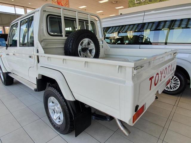 2020 Toyota Land Cruiser p/up