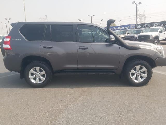 2016 Toyota LAND CRUISER PRADO