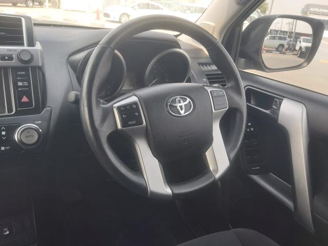 2016 Toyota LAND CRUISER PRADO