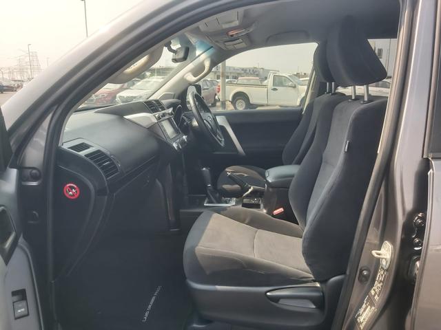 2016 Toyota LAND CRUISER PRADO