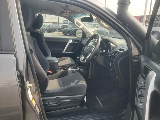 2016 Toyota LAND CRUISER PRADO