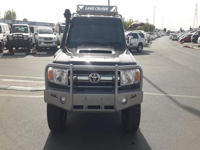 2015 Toyota Land Cruiser p/up