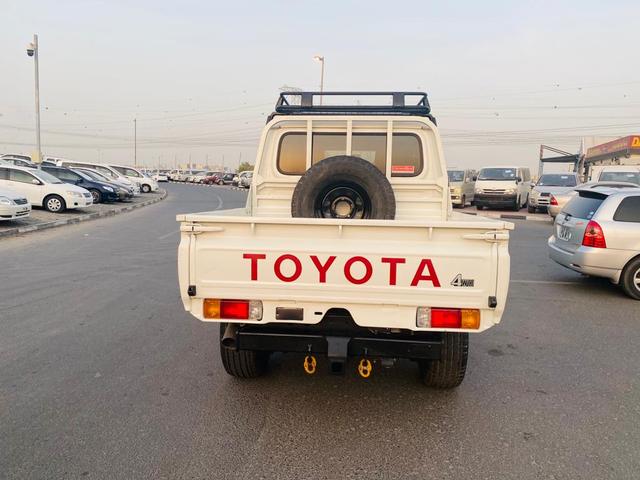 2016 Toyota Land Cruiser