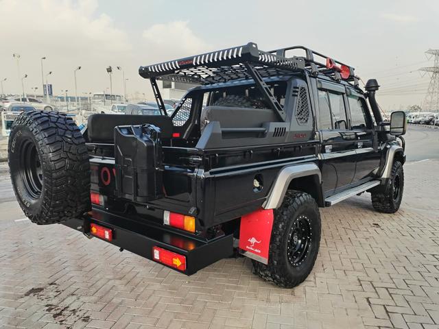 2013 Toyota LAND CRUISER DOUBLE CAB