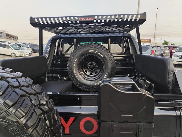 2013 Toyota LAND CRUISER DOUBLE CAB