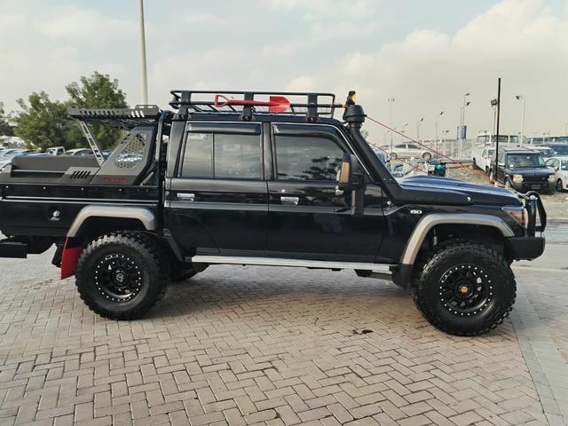2013 Toyota LAND CRUISER DOUBLE CAB