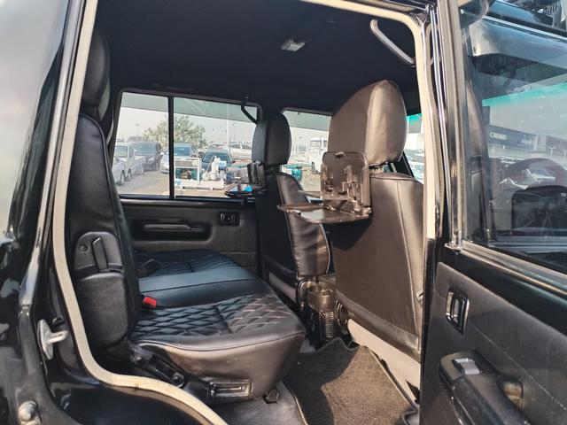 2013 Toyota LAND CRUISER DOUBLE CAB