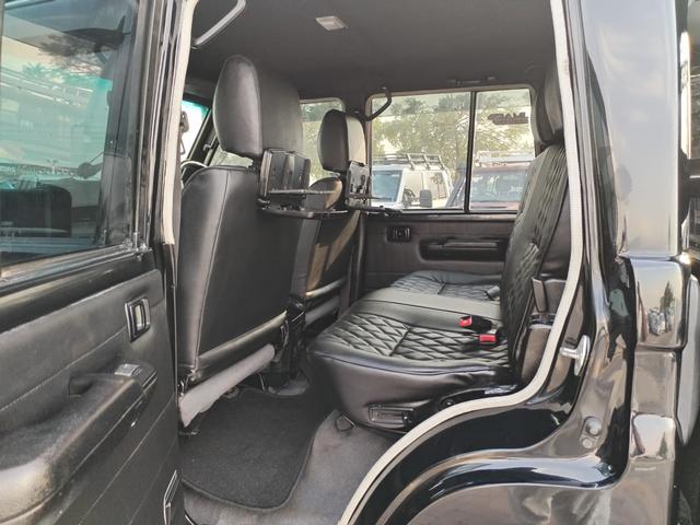 2013 Toyota LAND CRUISER DOUBLE CAB