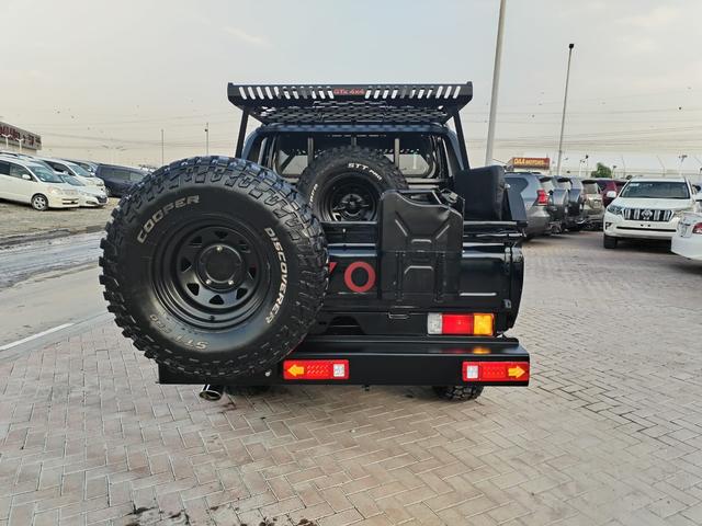 2013 Toyota LAND CRUISER DOUBLE CAB