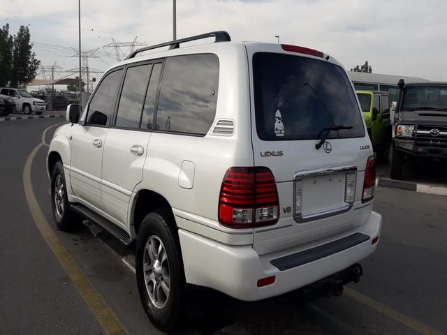 2002 Lexus LX 470 Luxury Wagon