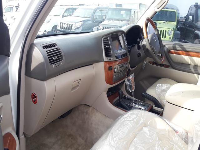 2002 Lexus LX 470 Luxury Wagon