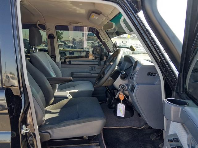 2016 Toyota LAND CRUISER DOUBLE CAB