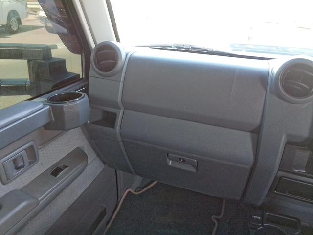 2016 Toyota LAND CRUISER DOUBLE CAB