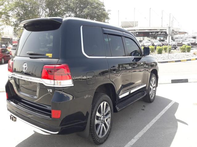 2016 Toyota Land Cruiser