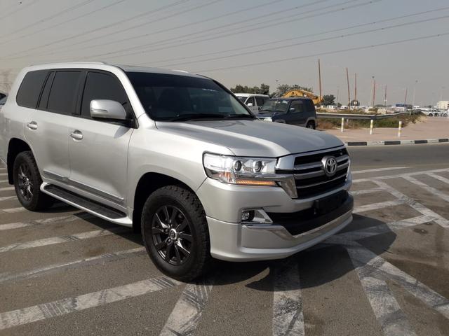 2012 Toyota LAND CRUISER VXR