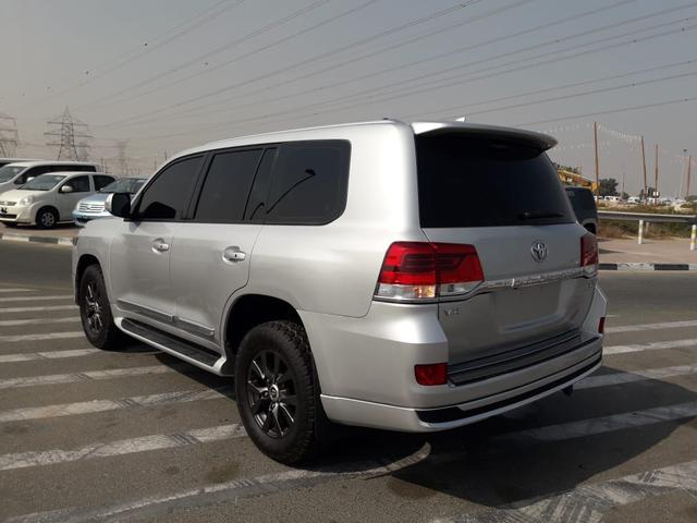 2012 Toyota LAND CRUISER VXR