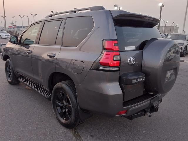 2021 Toyota LAND CRUISER PRADO