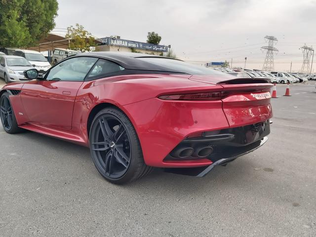 2018 Aston Martin DBS