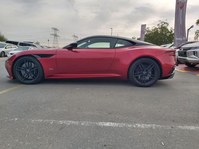 2018 Aston Martin DBS