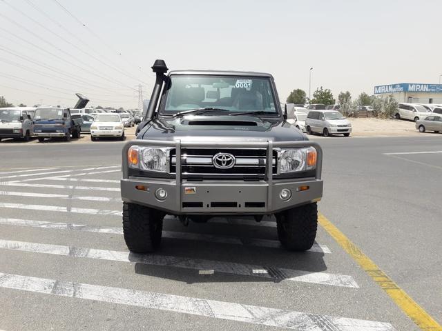 2013 Toyota Land Cruiser