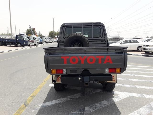 2013 Toyota Land Cruiser