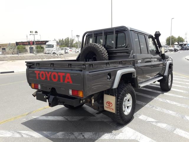 2013 Toyota Land Cruiser