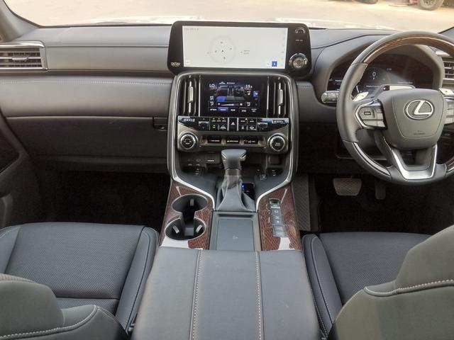 2025 Lexus LX500d