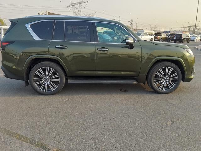 2025 Lexus LX500d